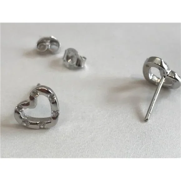 HEART SHAPE STUD EARRINGS W/ LAB DIAMONDS / 925 STERLING SILVER / VERY CUTE!!! - Picture 6 of 6